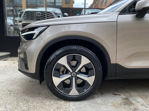 Volvo XC40 B4 Híbrido Modelo 2023