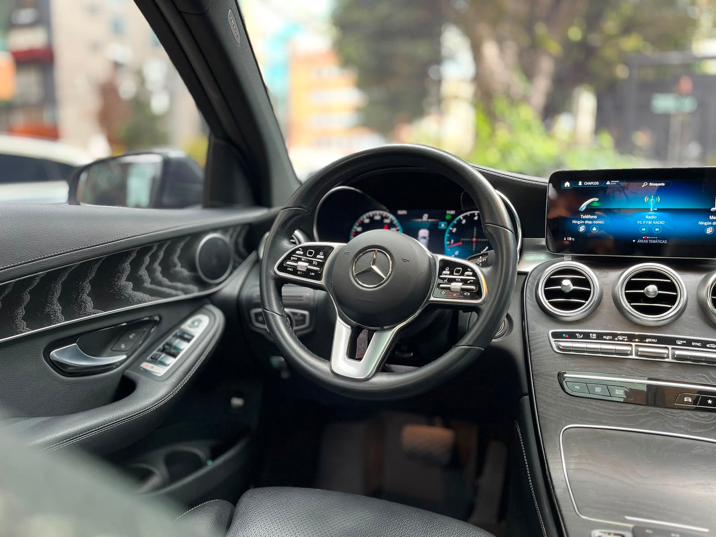 Mercedes-Benz GLC 300 4MATIC Modelo 2020