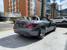 Cargar imagen en el visor de la galería, Mercedes-Benz SLC 200 Modelo 2020
