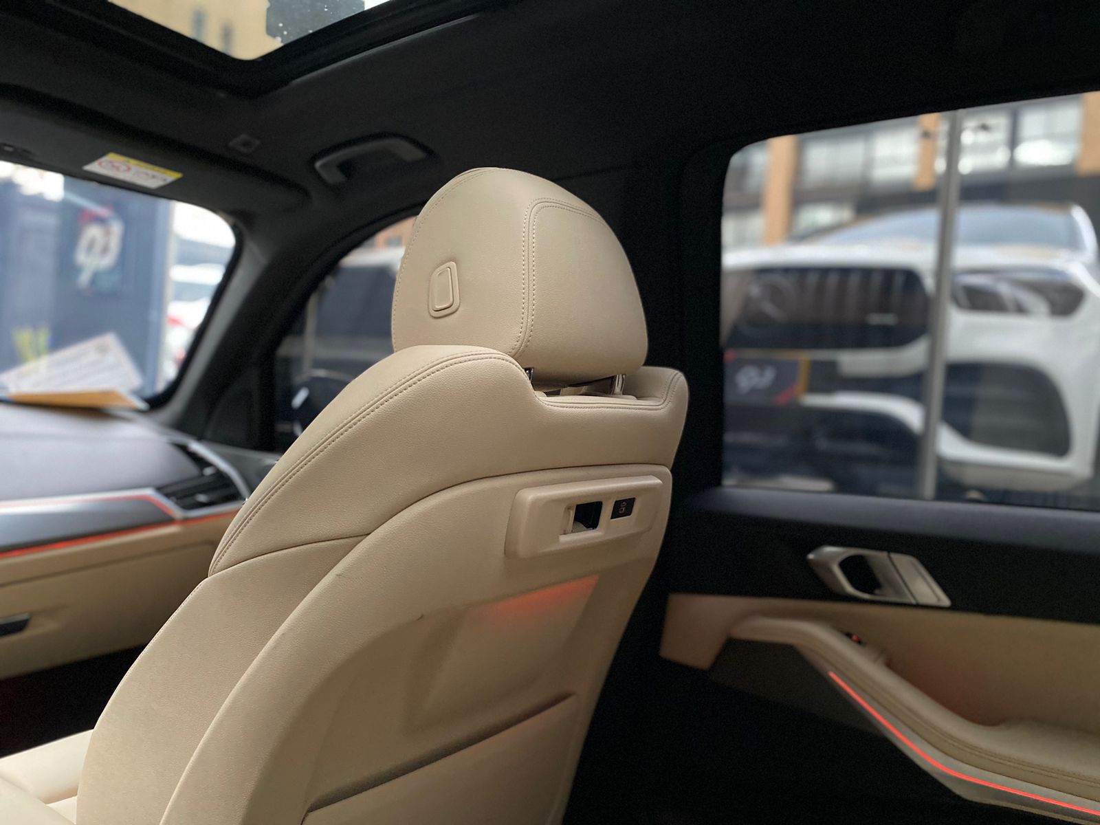 BMW X5 xDrive45E Blindada Modelo 2020 Híbrida - Autos 93