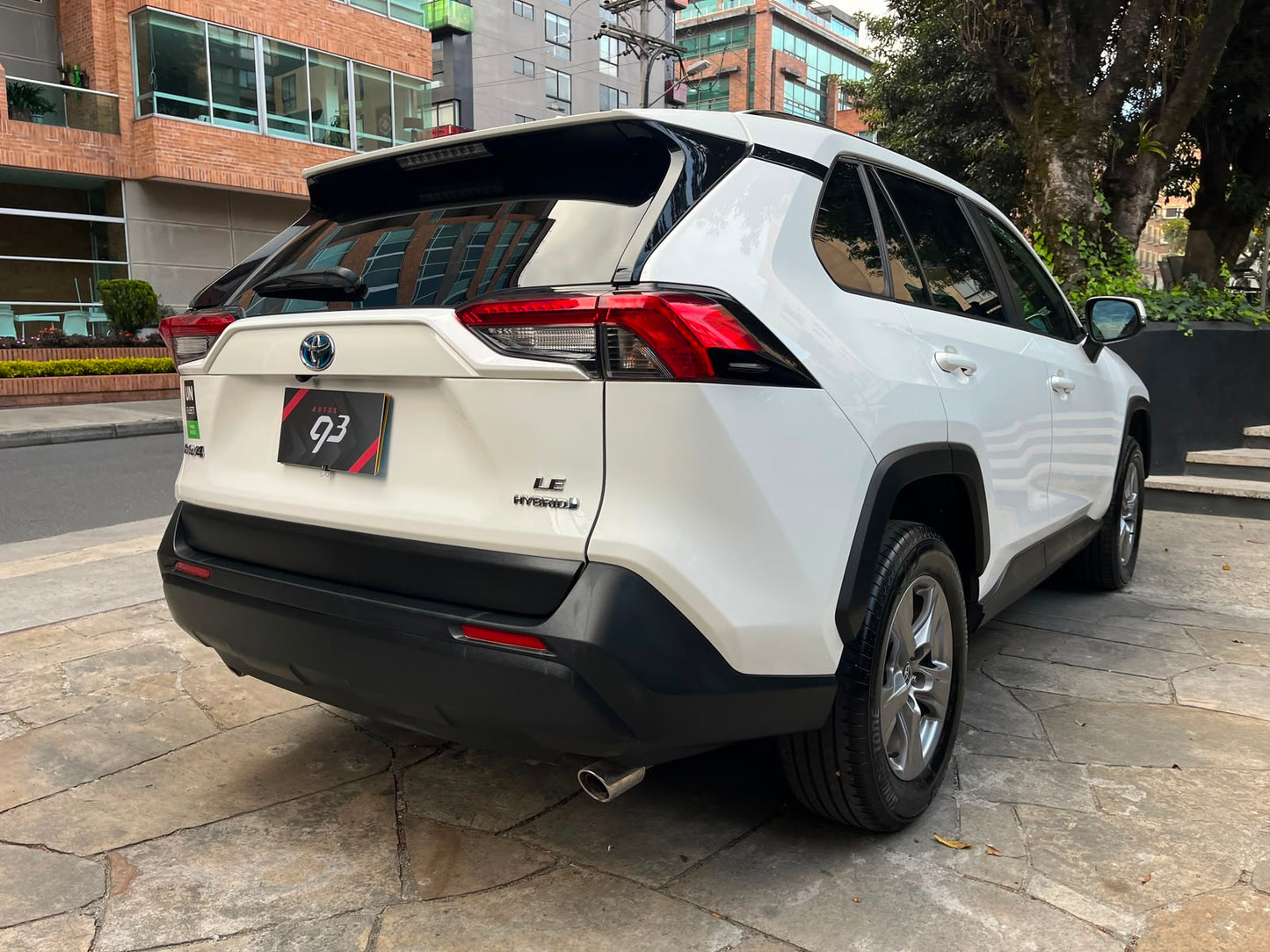 Toyota RAV4 LE Hybrid Modelo 2024