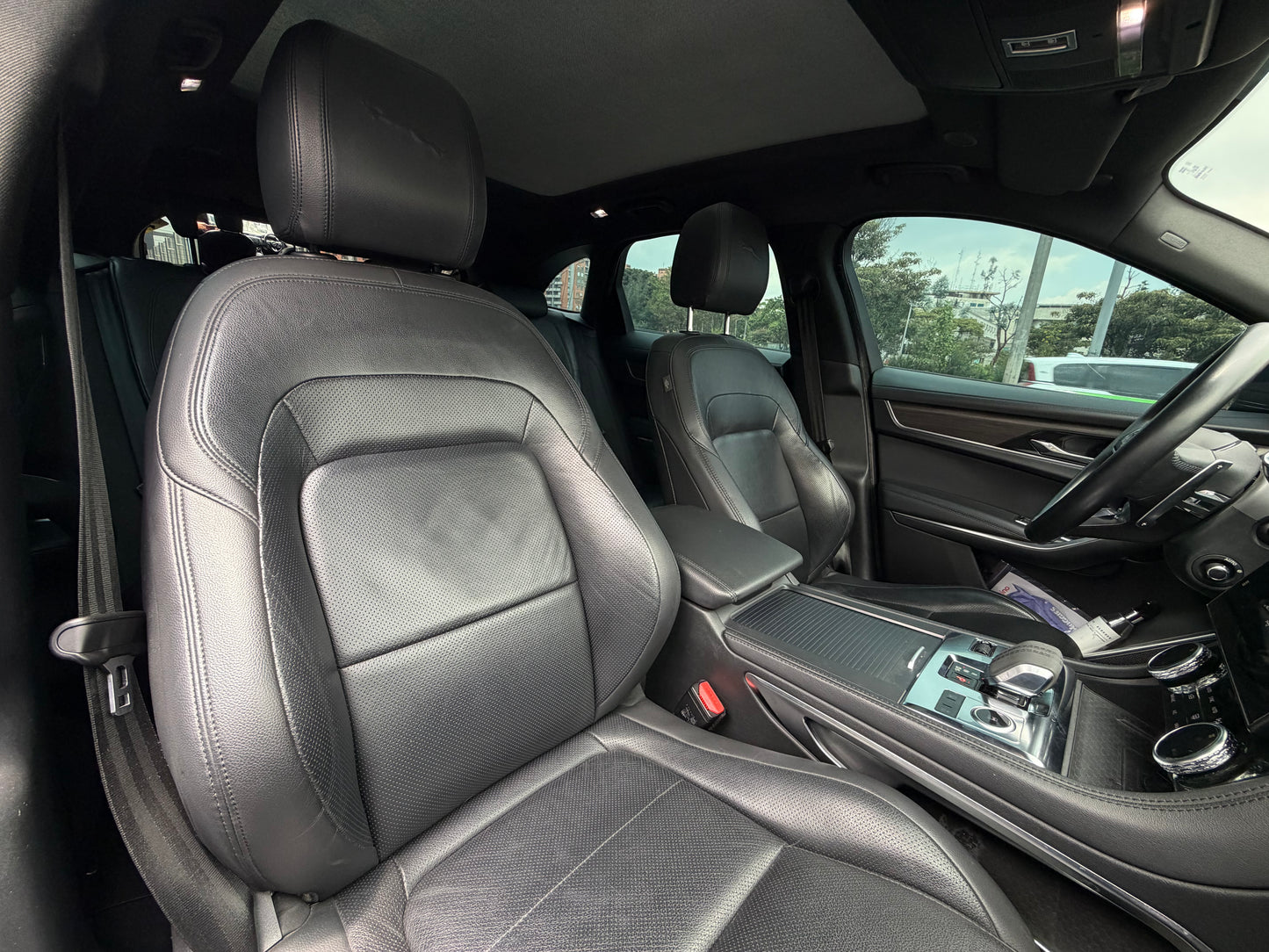 Jaguar F-Pace P400 MHEV Modelo 2021 - Autos 93