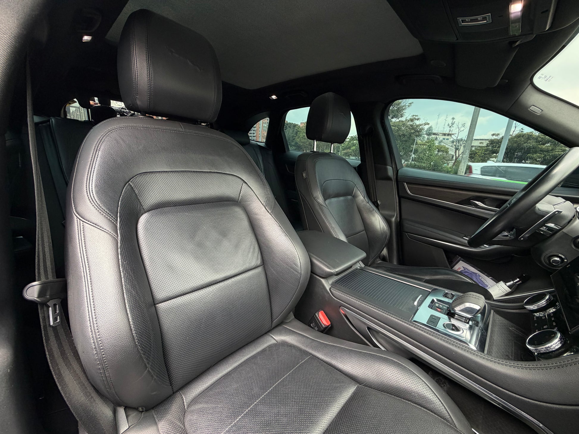 Jaguar F-Pace P400 MHEV Modelo 2021 - Autos 93