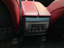 Cargar imagen en el visor de la galería, Lexus GX 460 Modelo 2022
