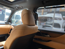 Cargar imagen en el visor de la galería, Lexus LX700H Modelo 2025
