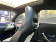Cargar imagen en el visor de la galería, Mercedes-Benz CLA 180 Modelo 2022
