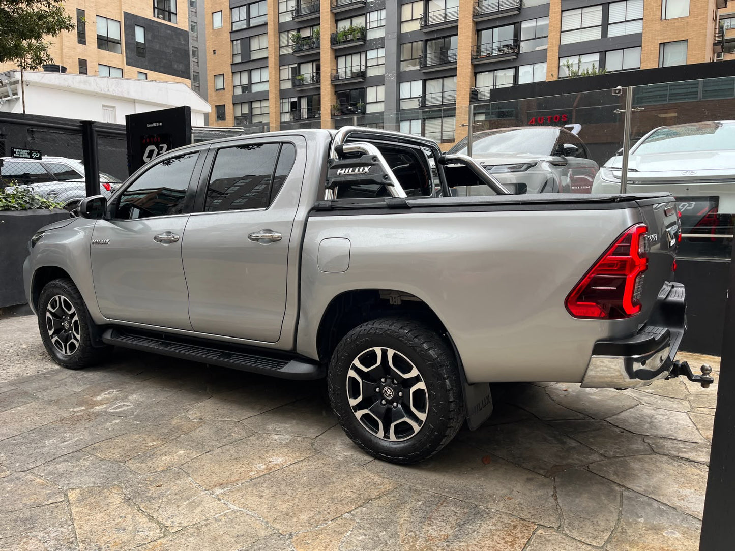 Toyota Hilux SRX 2.8 4x4 AT Modelo 2024