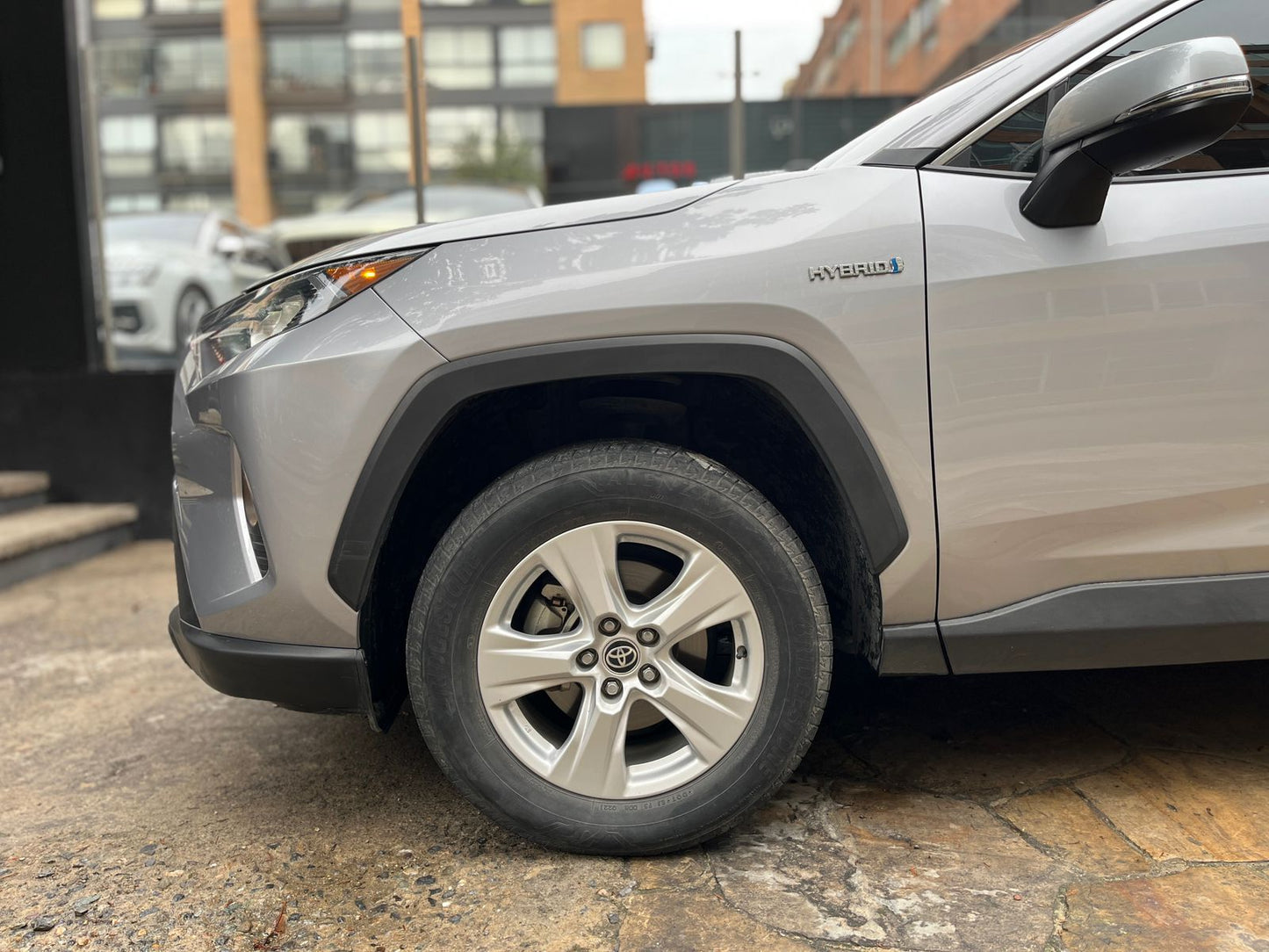 Toyota RAV4 Hybrid Modelo 2021 - Autos 93