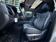 Cargar imagen en el visor de la galería, Nissan X-Trail Exclusive e-POWER Modelo 2024
