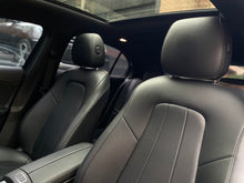 Cargar imagen en el visor de la galería, Mercedes-Benz A200 Hatchback Modelo 2022
