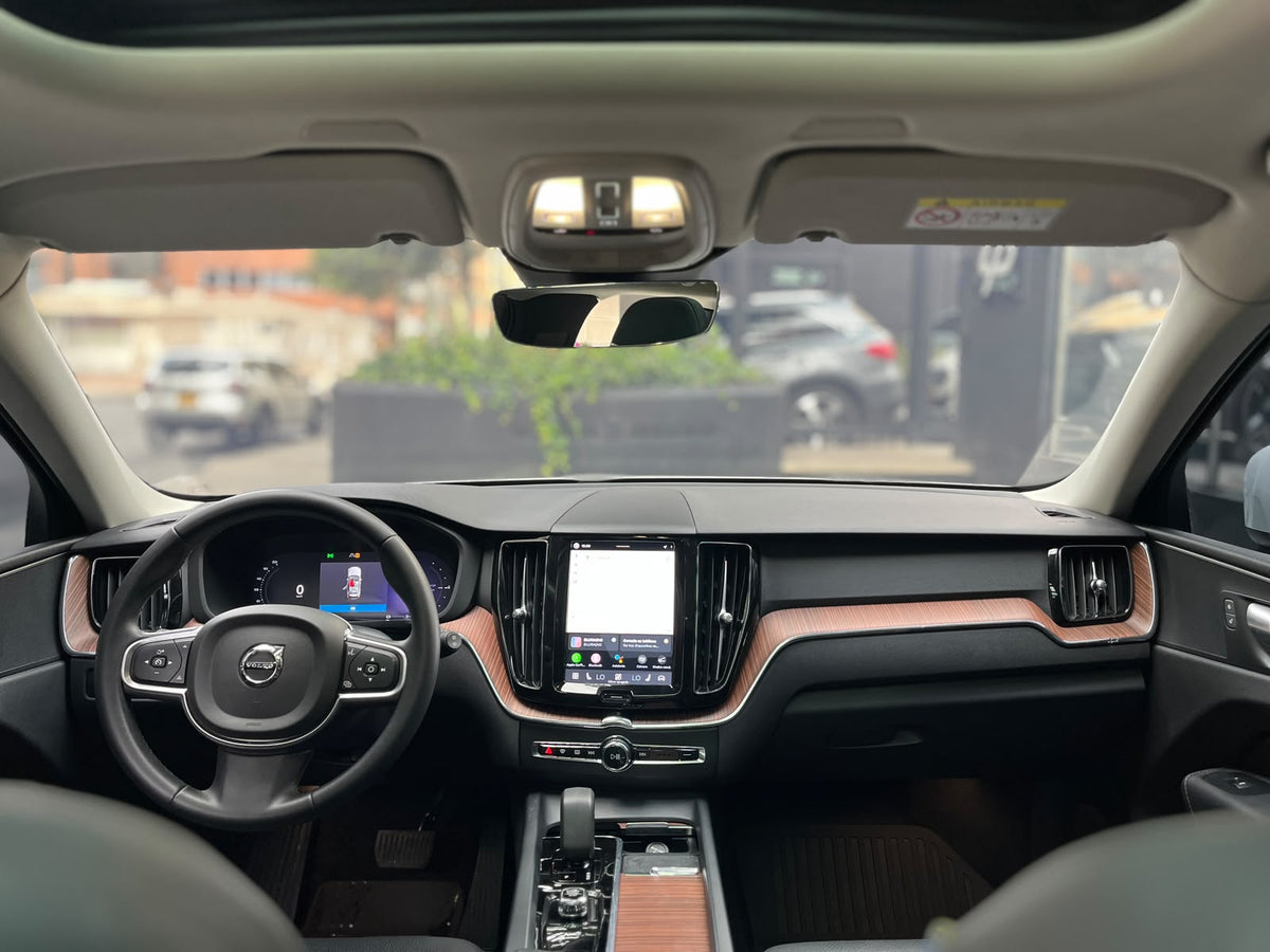 Volvo XC60 T8 Híbrida Enchufable Modelo 2024