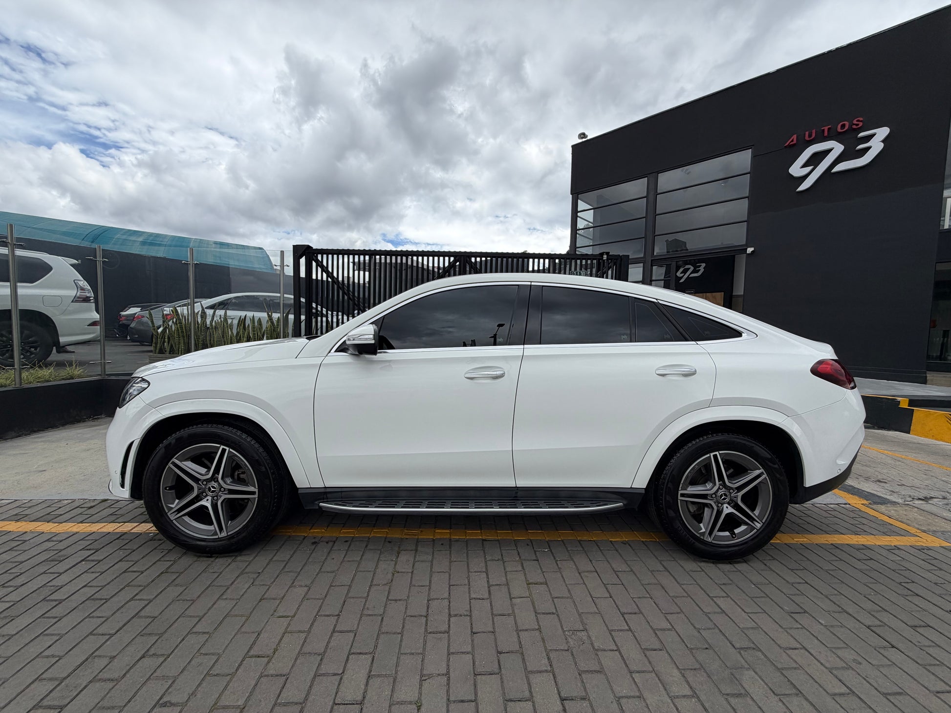 Mercedes Benz GLE 450 Coupé Modelo 2023 - Autos 93