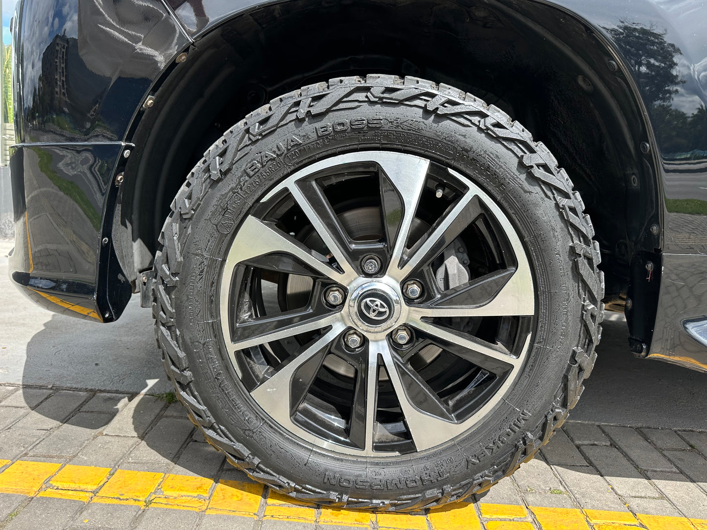 Toyota Land Cruiser 200 VX V8 Executive Lounge modelo 2017 - Autos 93