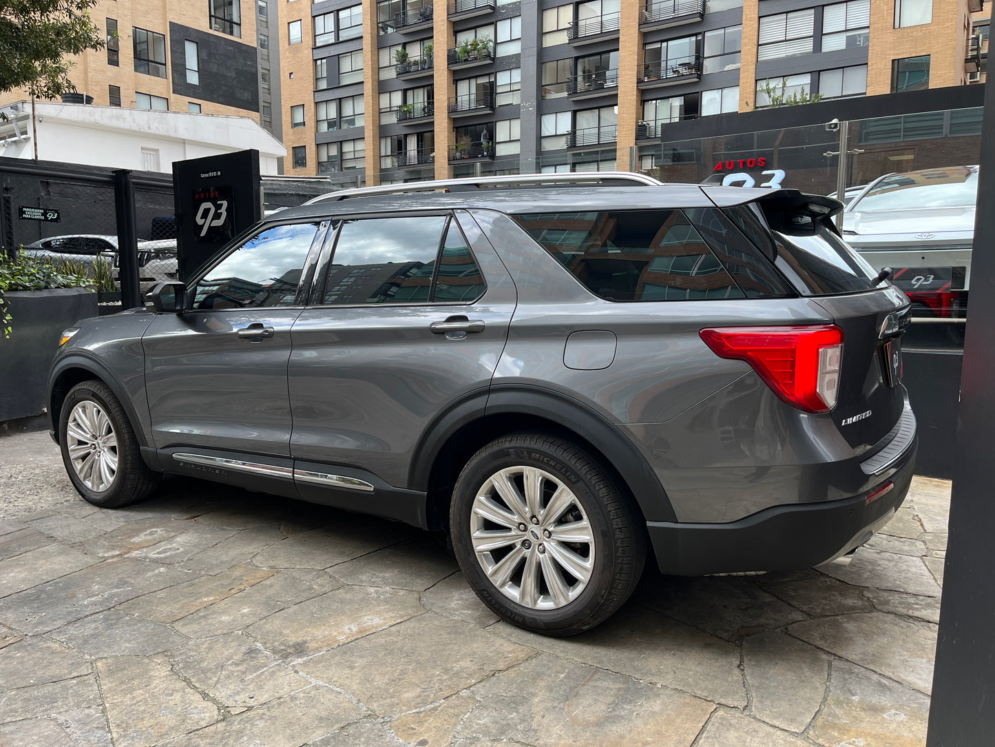 Ford Explorer Limited Modelo 2022