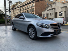Cargar imagen en el visor de la galería, Mercedes-Benz C200 Modelo 2020
