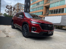 Cargar imagen en el visor de la galería, Chevrolet Traverse RS Modelo 2023
