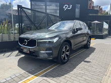 Cargar imagen en el visor de la galería, Volvo XC60 B5 Híbrida Modelo 2022
