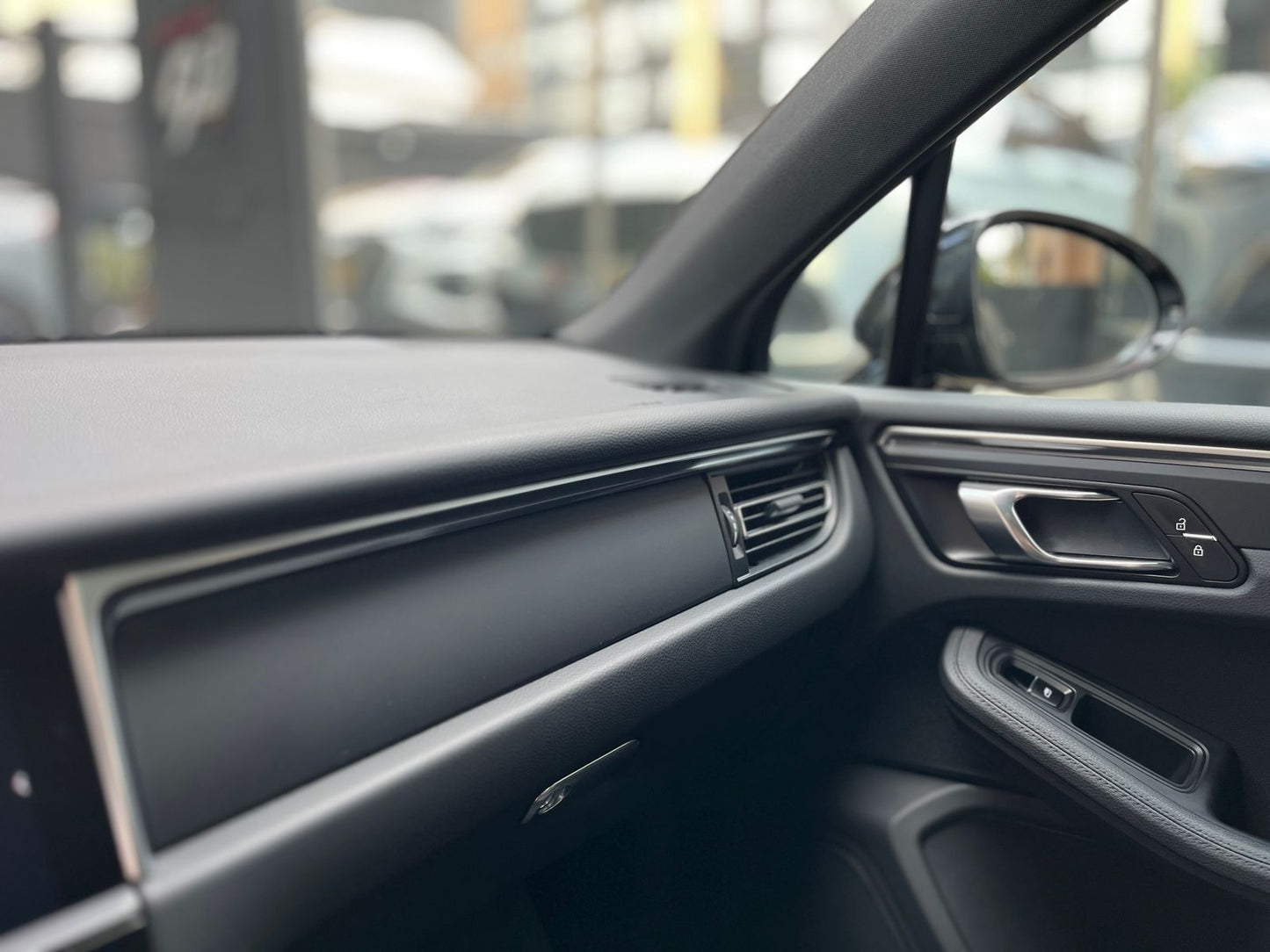 Porsche Macan Modelo 2024