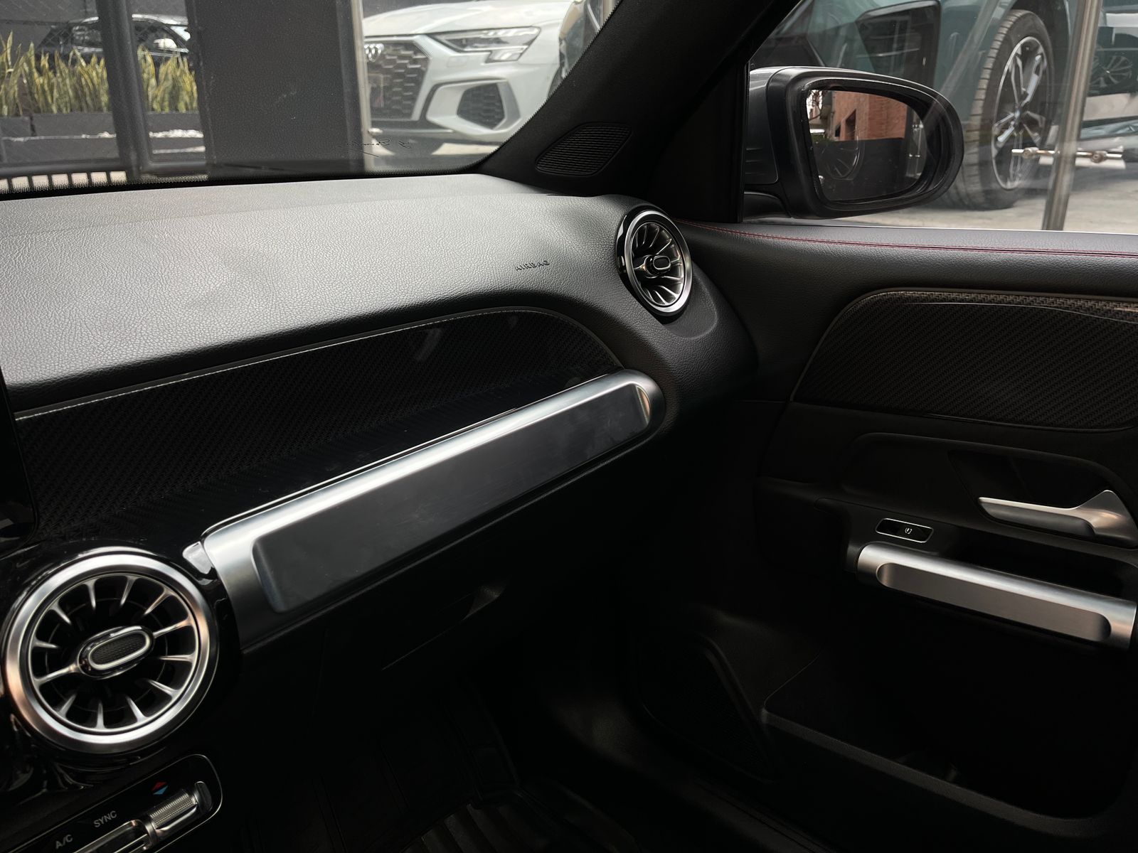 Mercedes-Benz GLB 200 Modelo 2022 - Autos 93