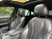 Cargar imagen en el visor de la galería, BMW X6 M Modelo 2018
