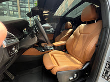 Cargar imagen en el visor de la galería, BMW X4 xDrive30i Modelo 2024
