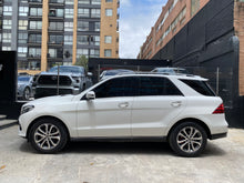 Cargar imagen en el visor de la galería, Mercedes-Benz GLE 250D 4MATIC Modelo 2019
