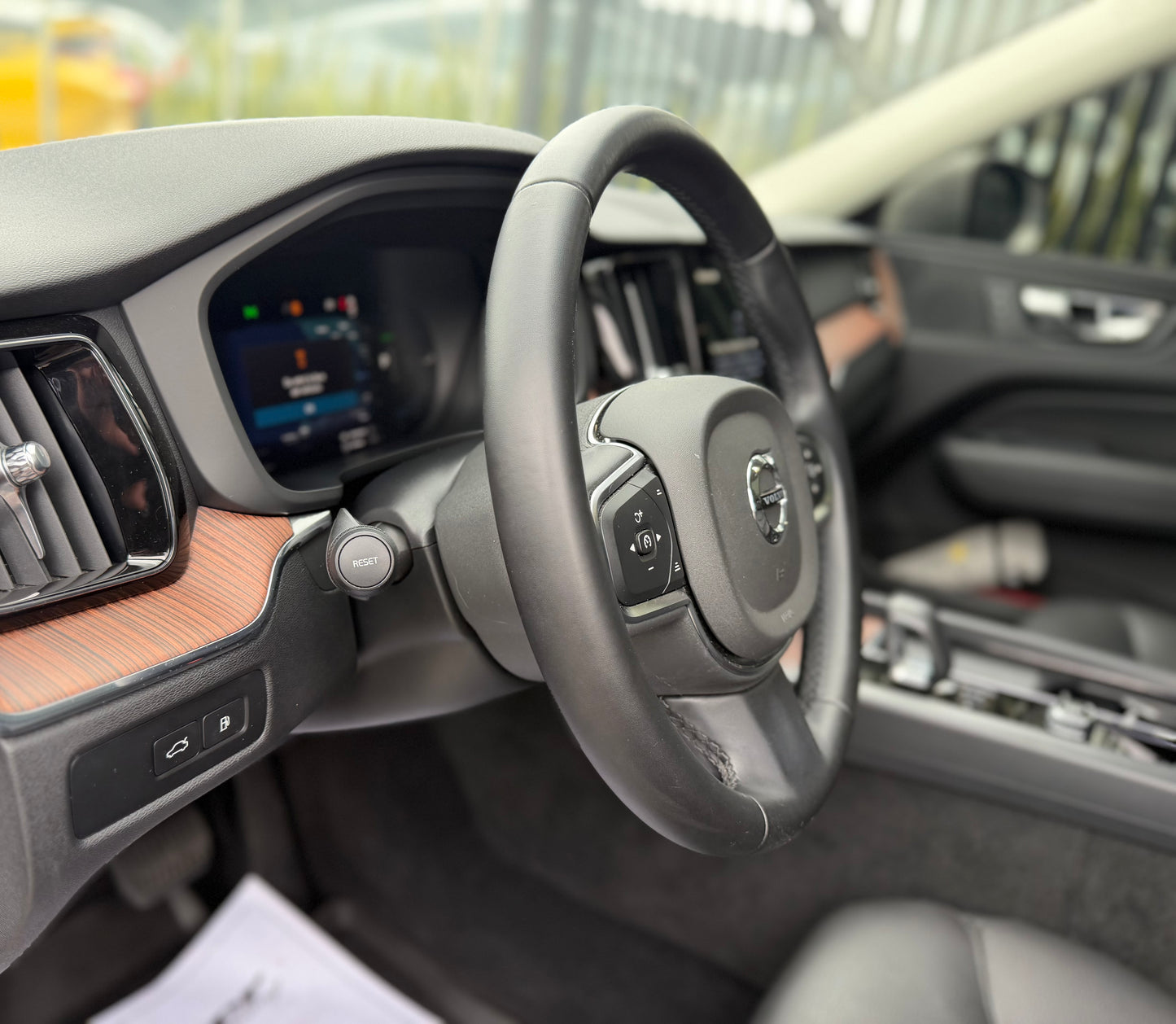 Volvo XC-60 T8 AWD Modelo 2024