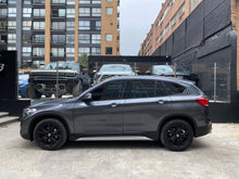 Cargar imagen en el visor de la galería, BMW X1 sDrive18I Modelo 2021
