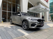 Cargar imagen en el visor de la galería, BMW X6 M Modelo 2018
