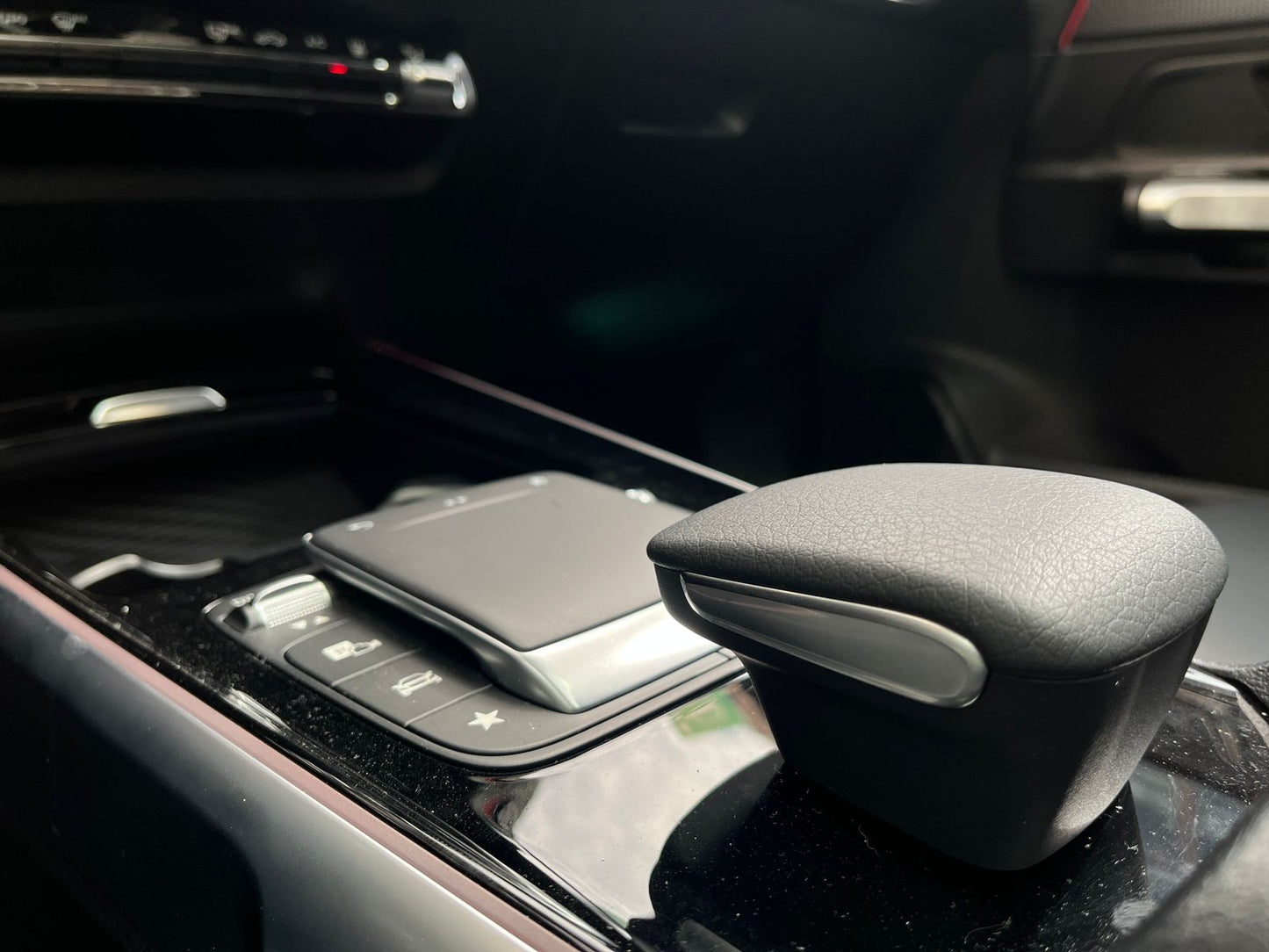 Mercedes Benz EQB260 Modelo 2024