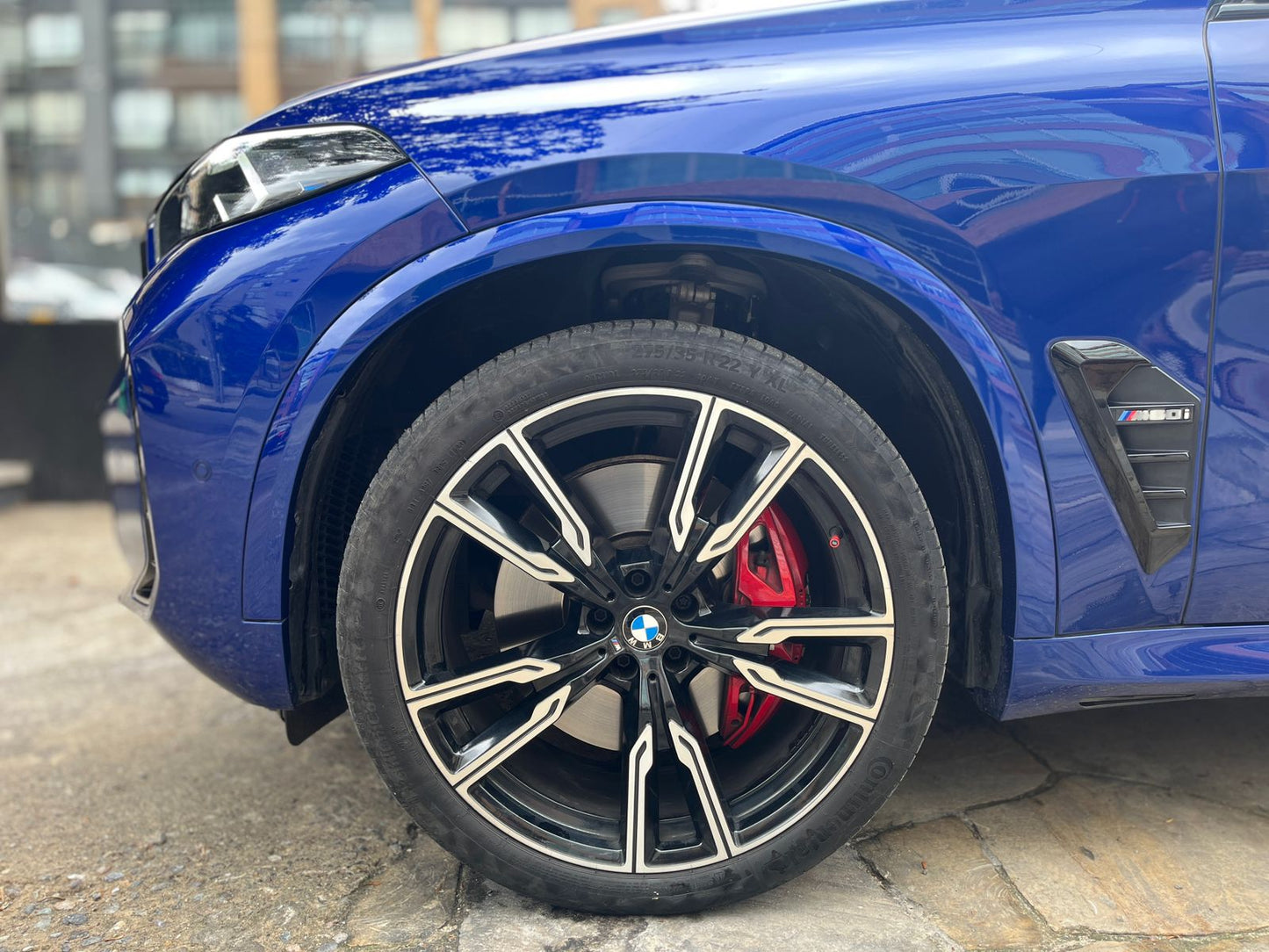BMW X5 M60i xDrive Modelo 2024 - Autos 93
