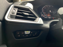 Cargar imagen en el visor de la galería, BMW 330I Modelo 2019

