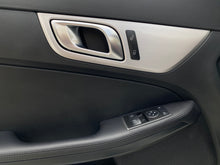 Cargar imagen en el visor de la galería, Mercedes-Benz SLK 200 Modelo 2014
