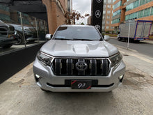 Cargar imagen en el visor de la galería, Toyota Prado TX Blindada Modelo 2013

