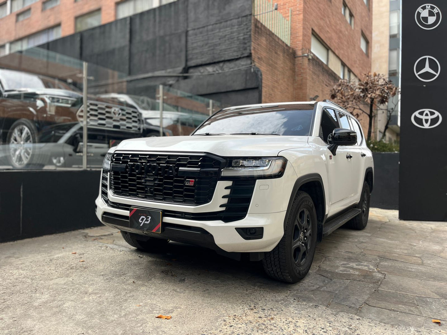 Toyota Land Cruiser 300 GR Sport Modelo 2022