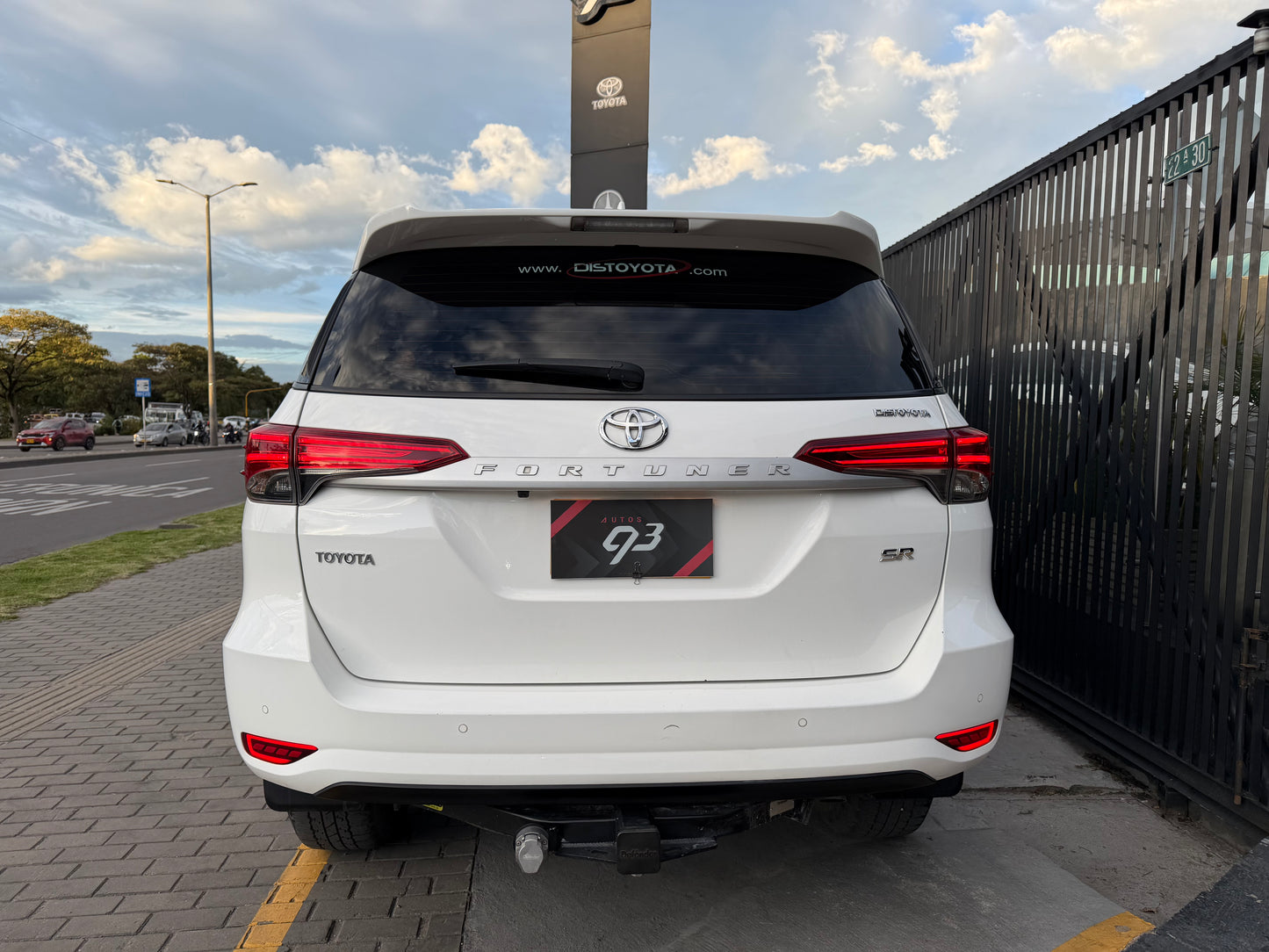 Toyota Fortuner SR Diésel 4X2 Modelo 2023