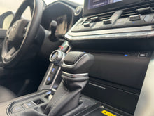 Cargar imagen en el visor de la galería, Toyota Land cruiser 300 ZX Modelo 2023
