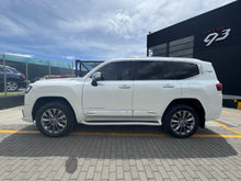 Cargar imagen en el visor de la galería, Toyota LC300 VX-R Diésel Modelo 2024
