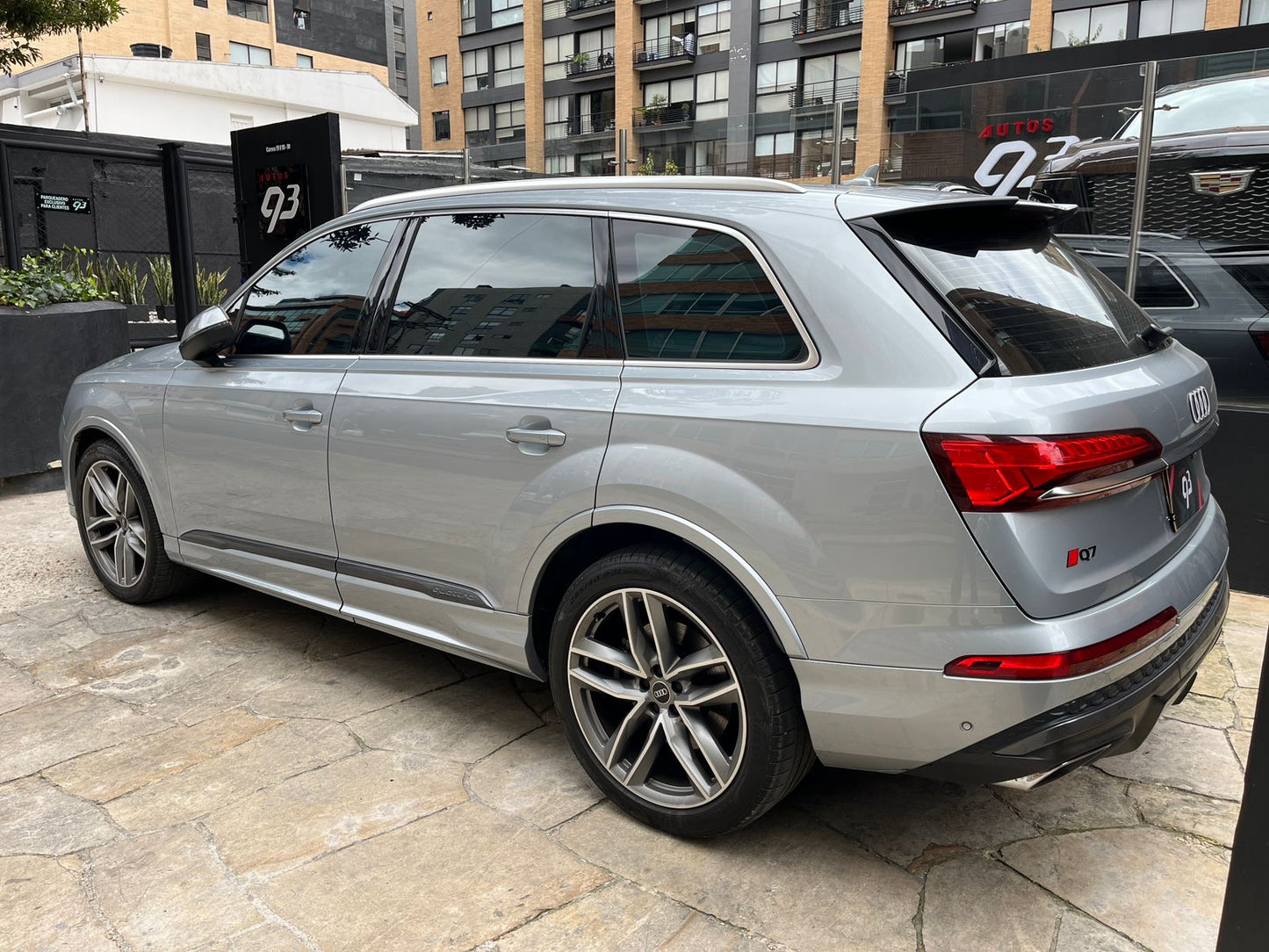 Audi Q7 Modelo 2025 - Autos 93