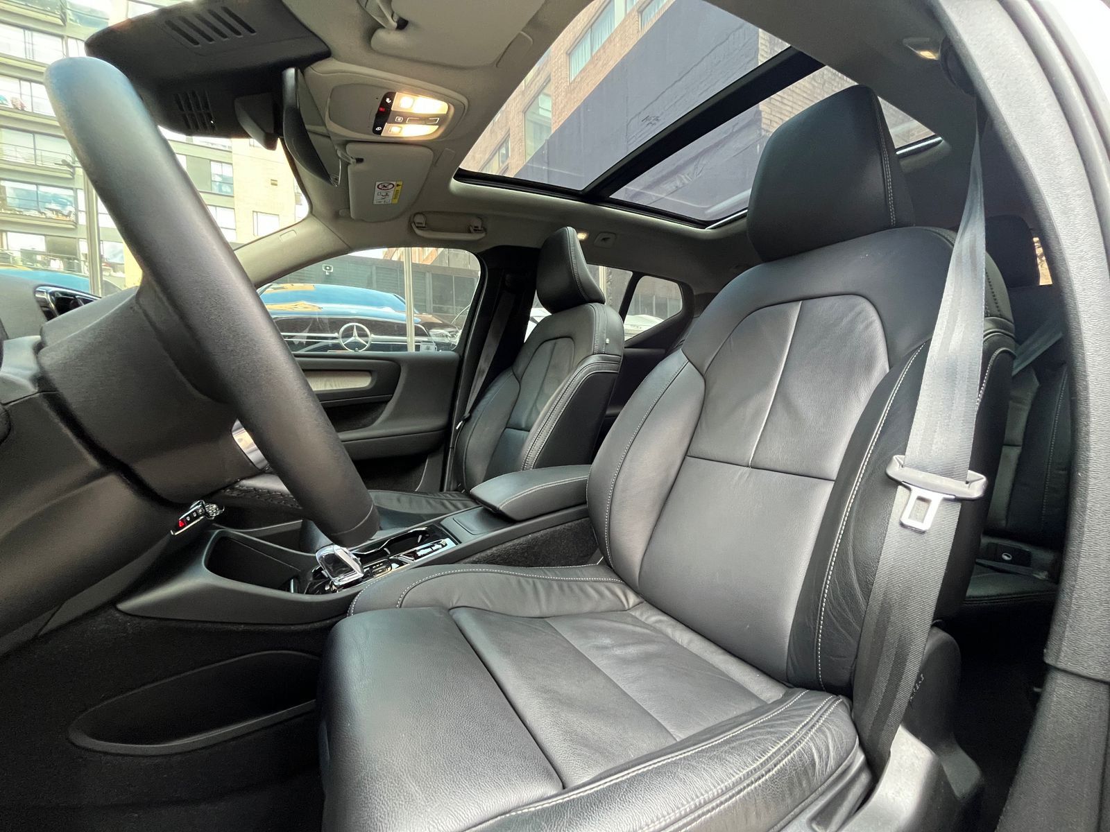 Volvo XC40 B5 Polestar Modelo 2023 - Autos 93