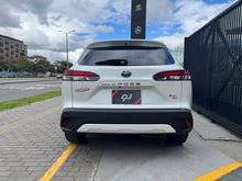 Cargar imagen en el visor de la galería, Toyota Corolla Cross Híbrida SEG Modelo 2026
