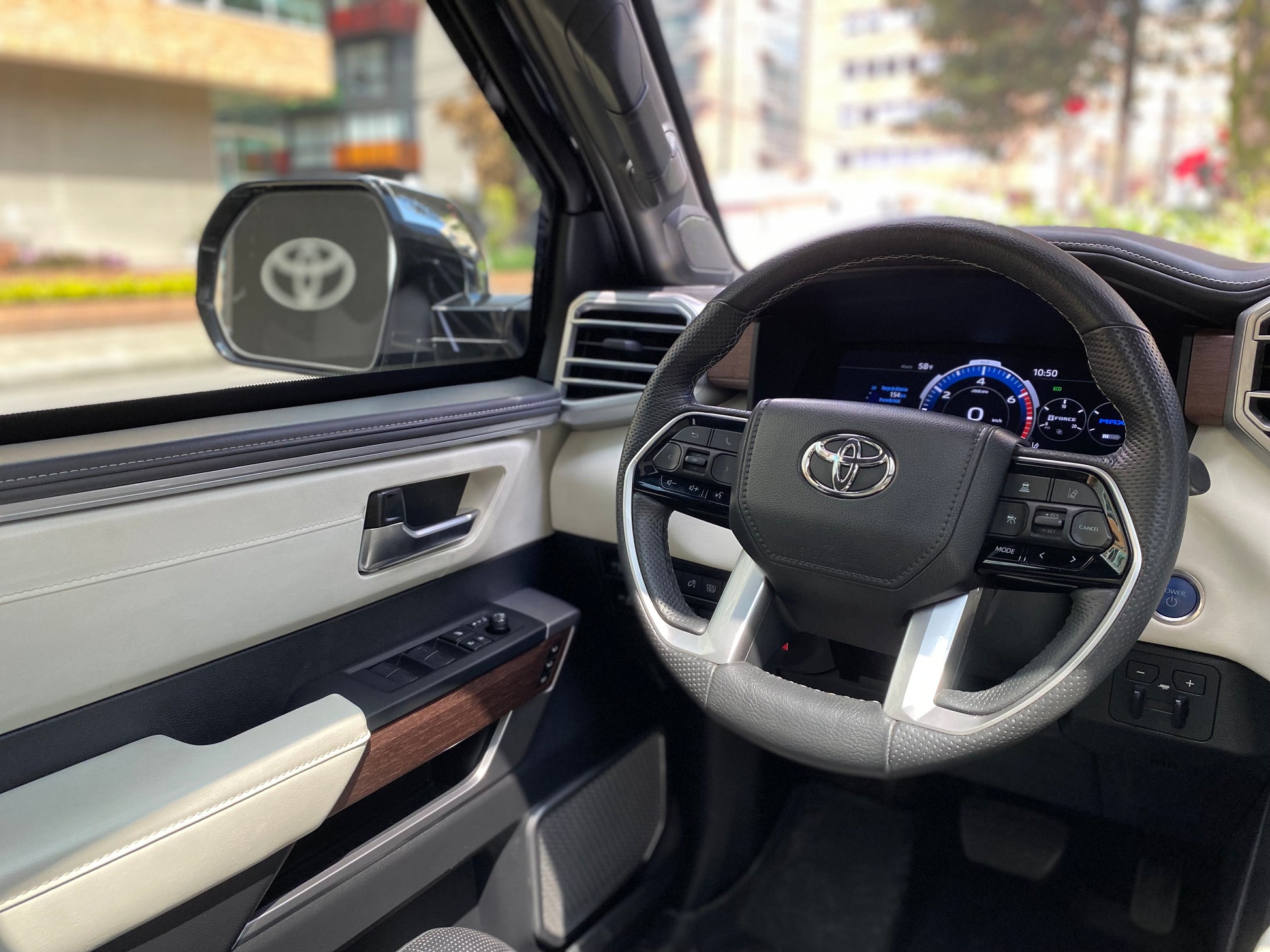Toyota Sequoia Capstone Hibrida Blindada Modelo 2024 - Autos 93