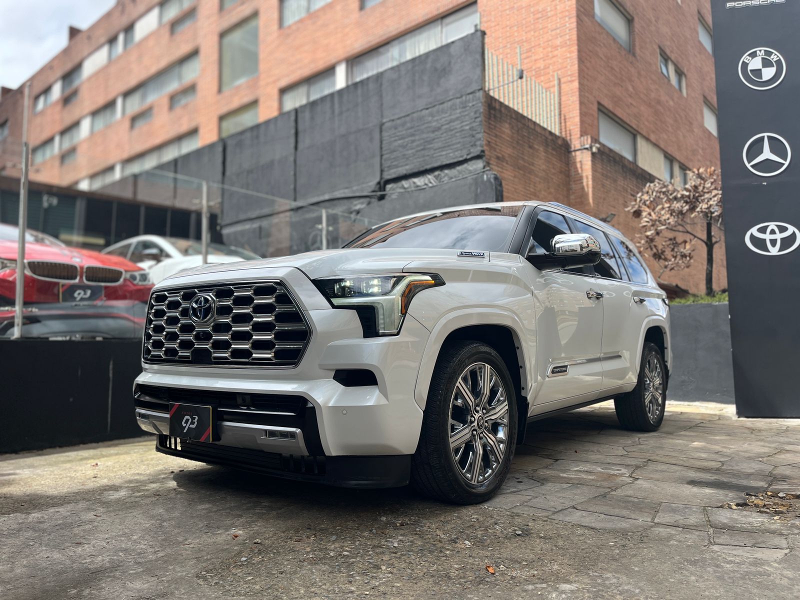 Toyota Sequoia Capstone Modelo 2024 - Autos 93