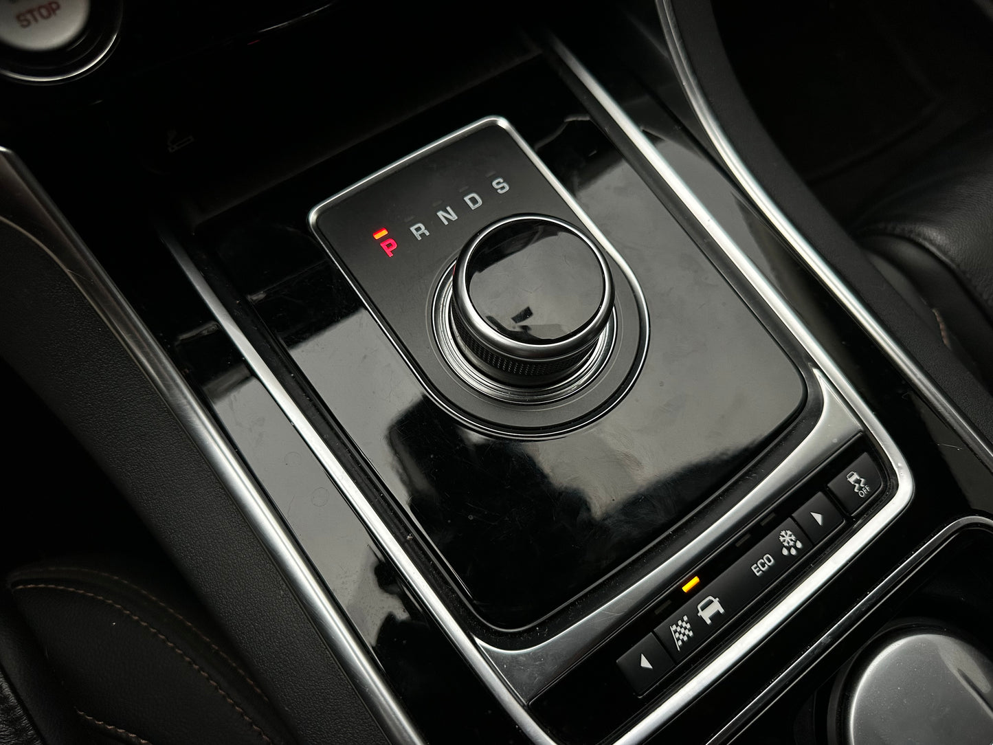 Jaguar XE Prestige Modelo 2018