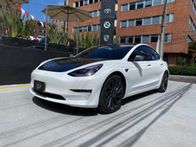 Cargar imagen en el visor de la galería, Tesla Model 3 Modelo 2021
