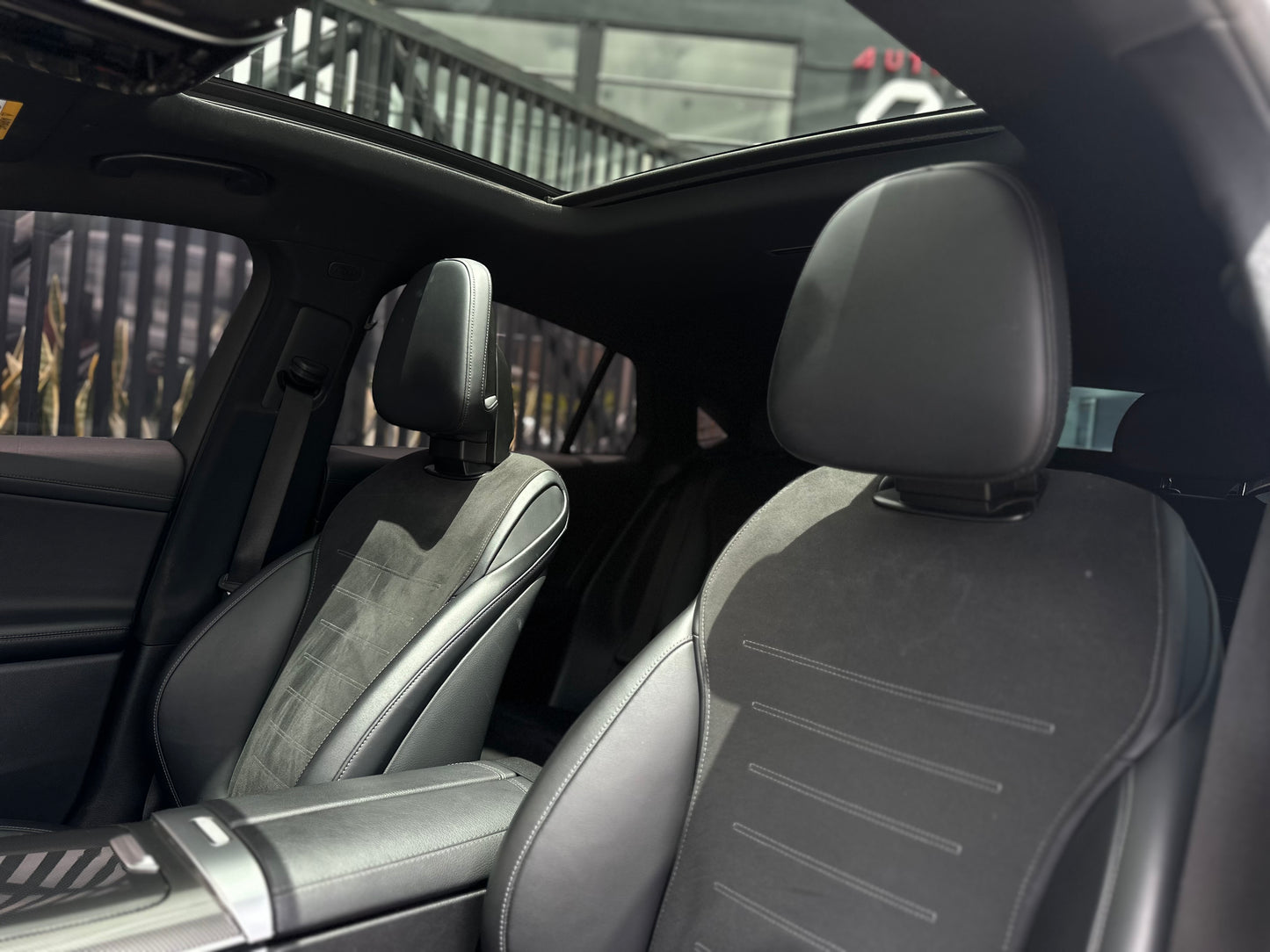Mercedes-Benz GLC 300 4MATIC Modelo 2025