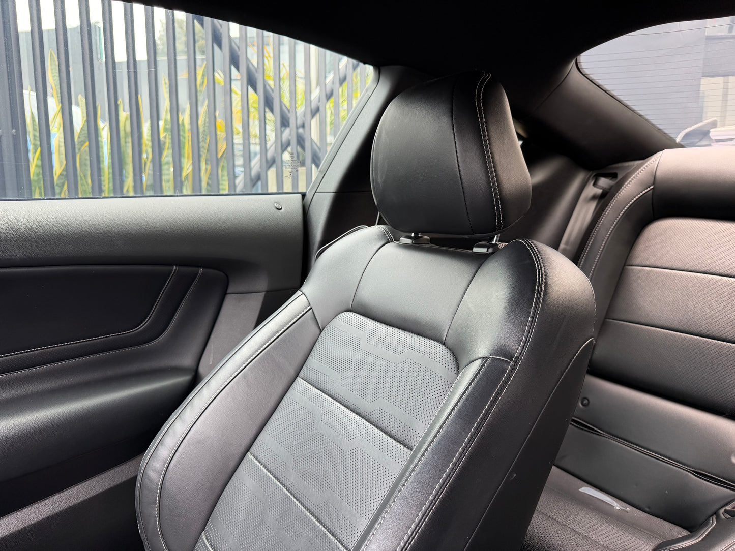 Ford Mustang GT Modelo 2022 - Autos 93