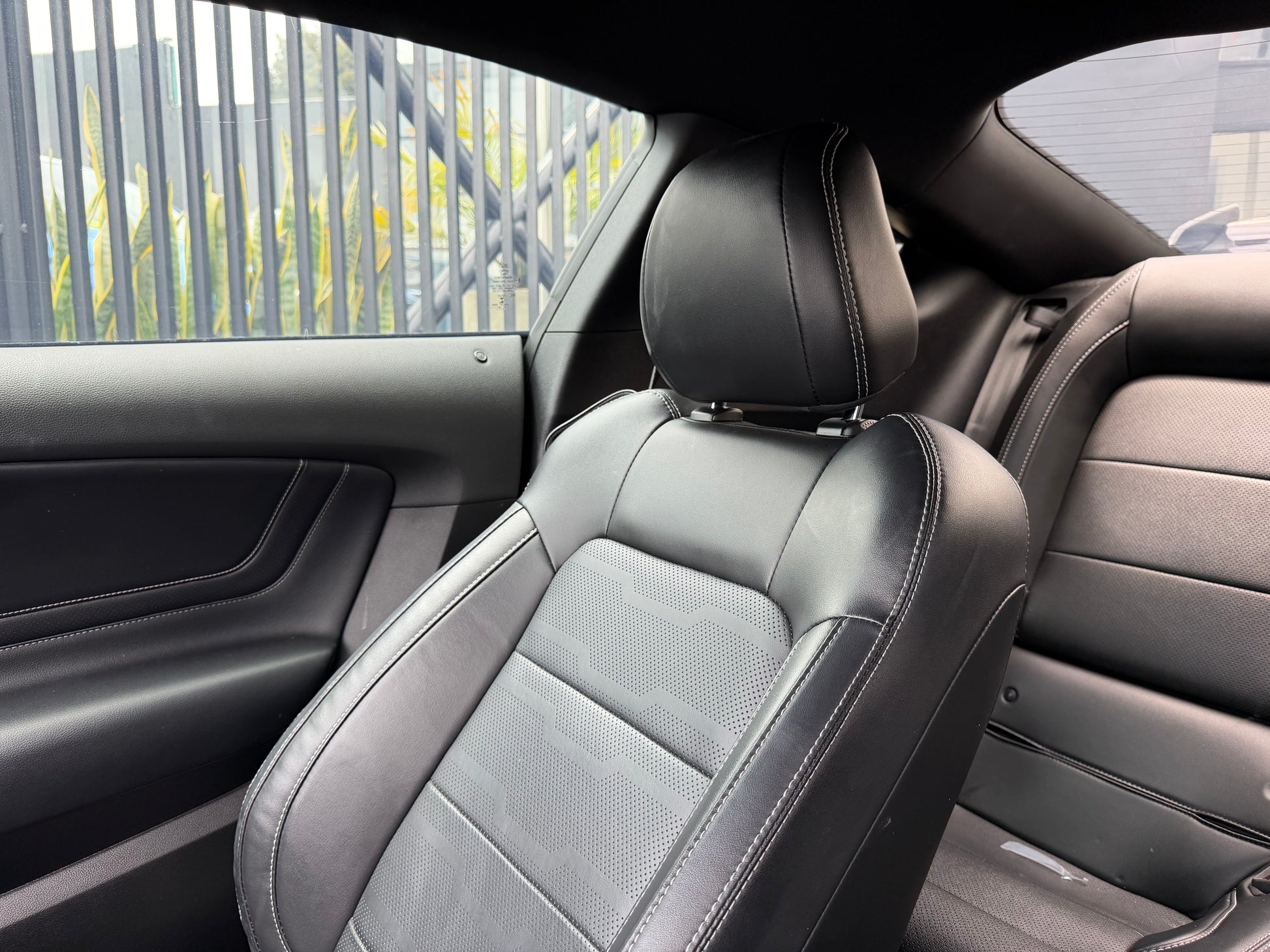 Ford Mustang GT Modelo 2022 - Autos 93