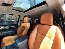 Cargar imagen en el visor de la galería, Lexus GX 460 Modelo 2019
