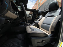 Cargar imagen en el visor de la galería, Ford Bronco Wildtrak Blindada Modelo 2024
